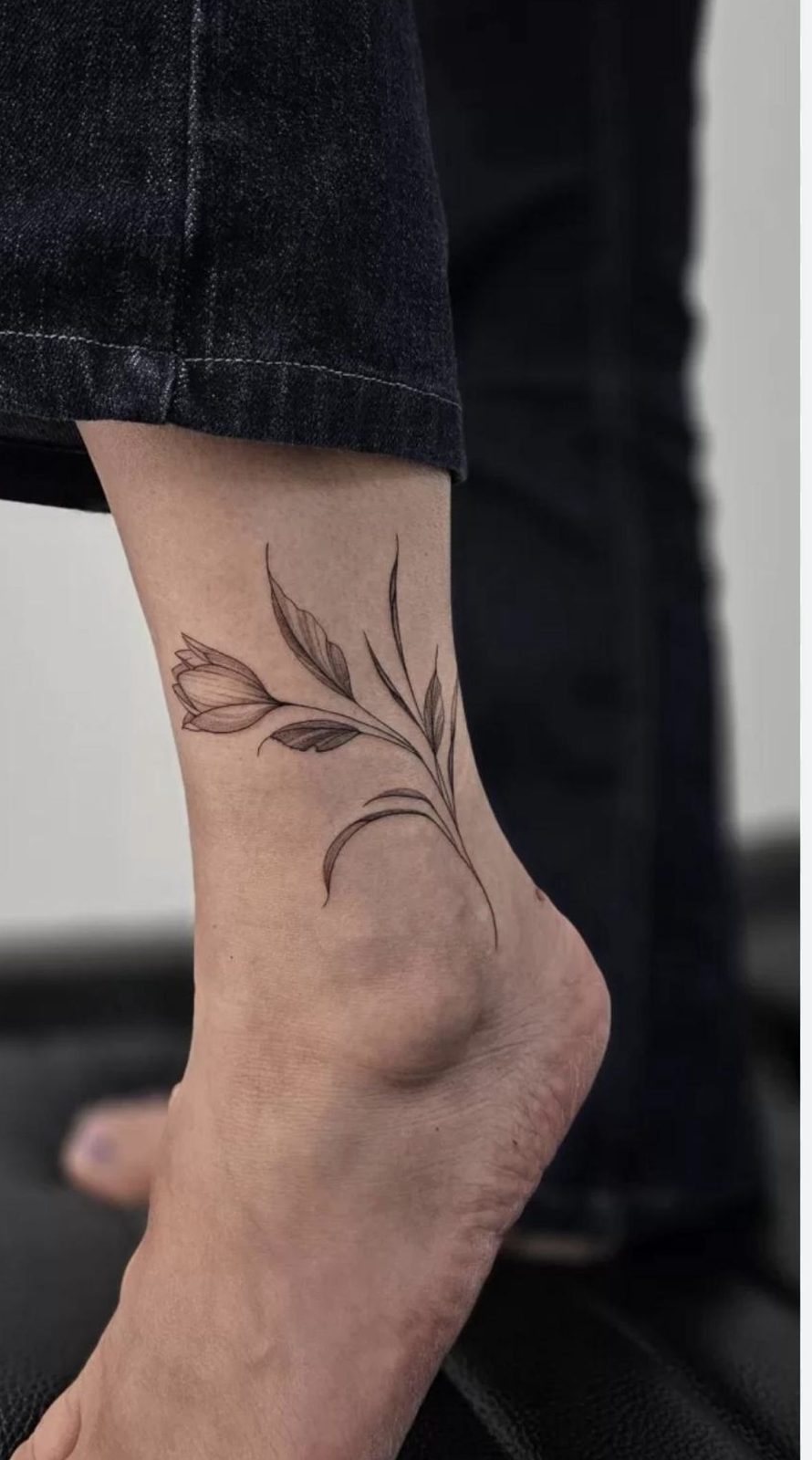 Mẫu hình xăm cổ tay cổ chân
