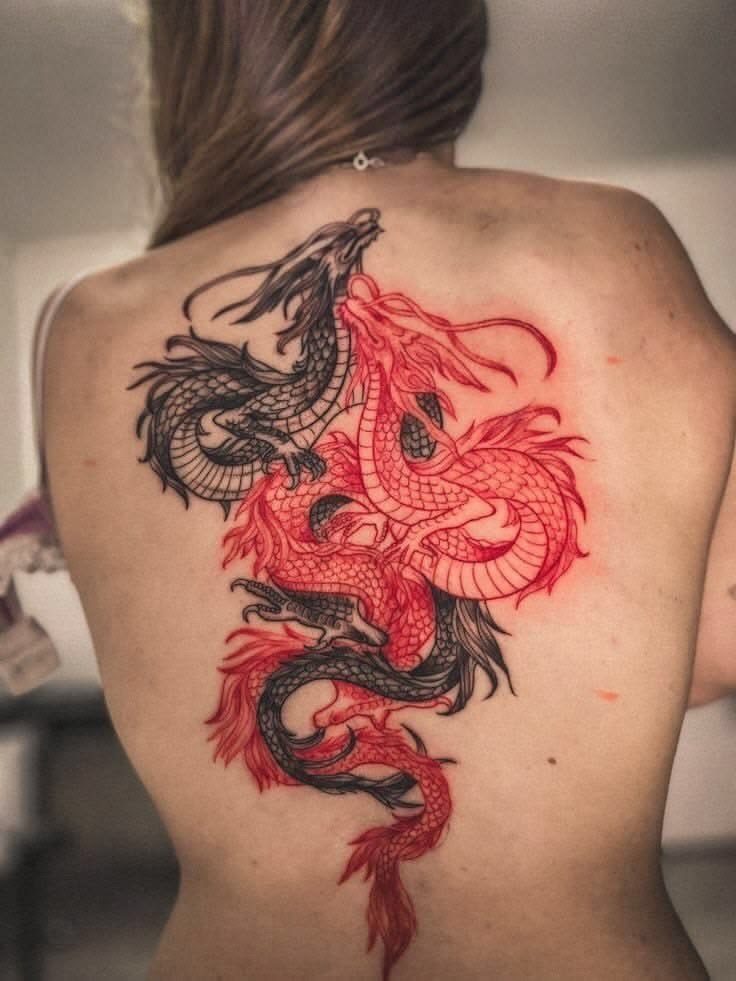 Mẫu hình xăm dọc sống lưng