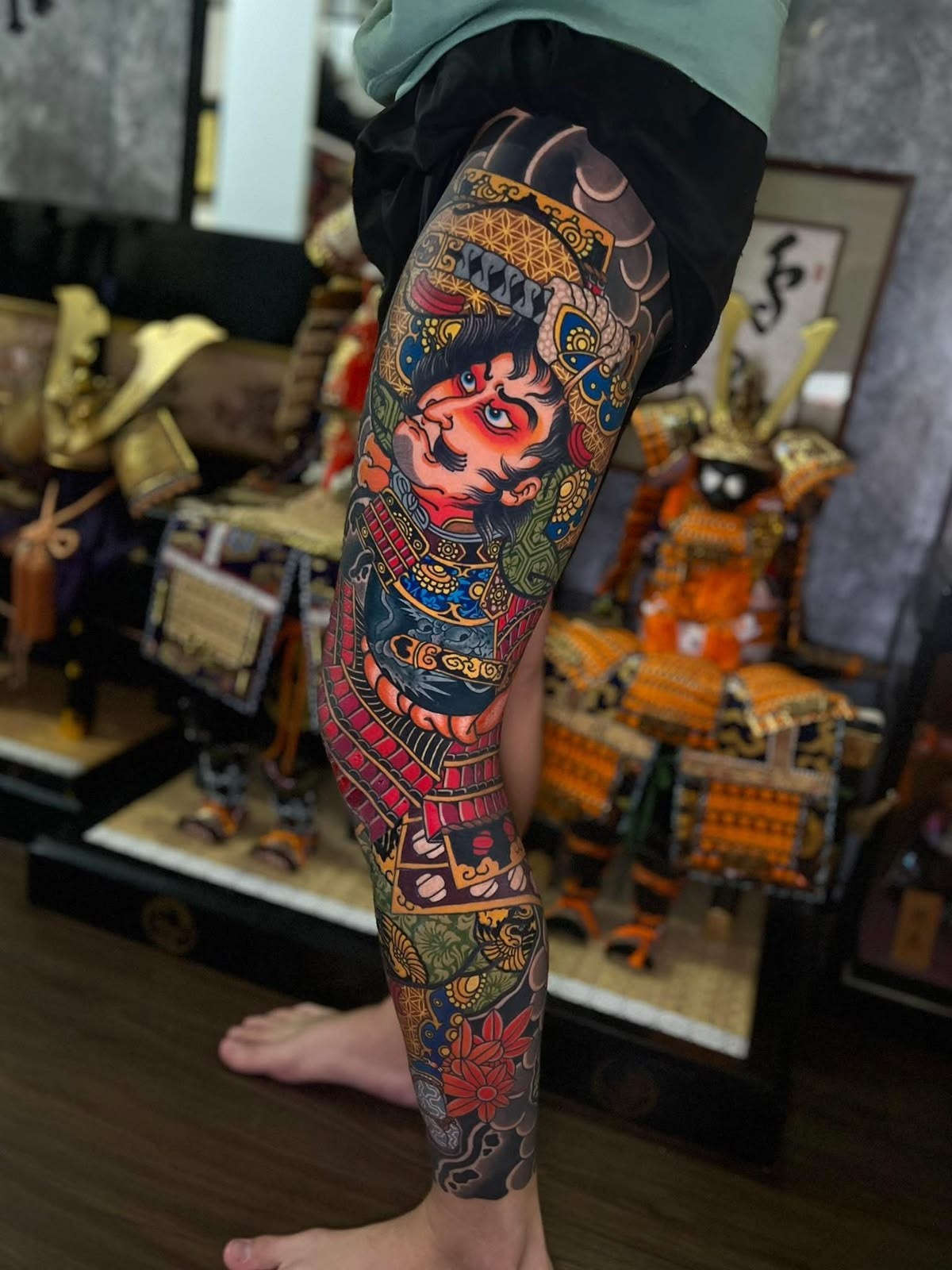 Mẫu hình xăm full chân nam – mẫu 20