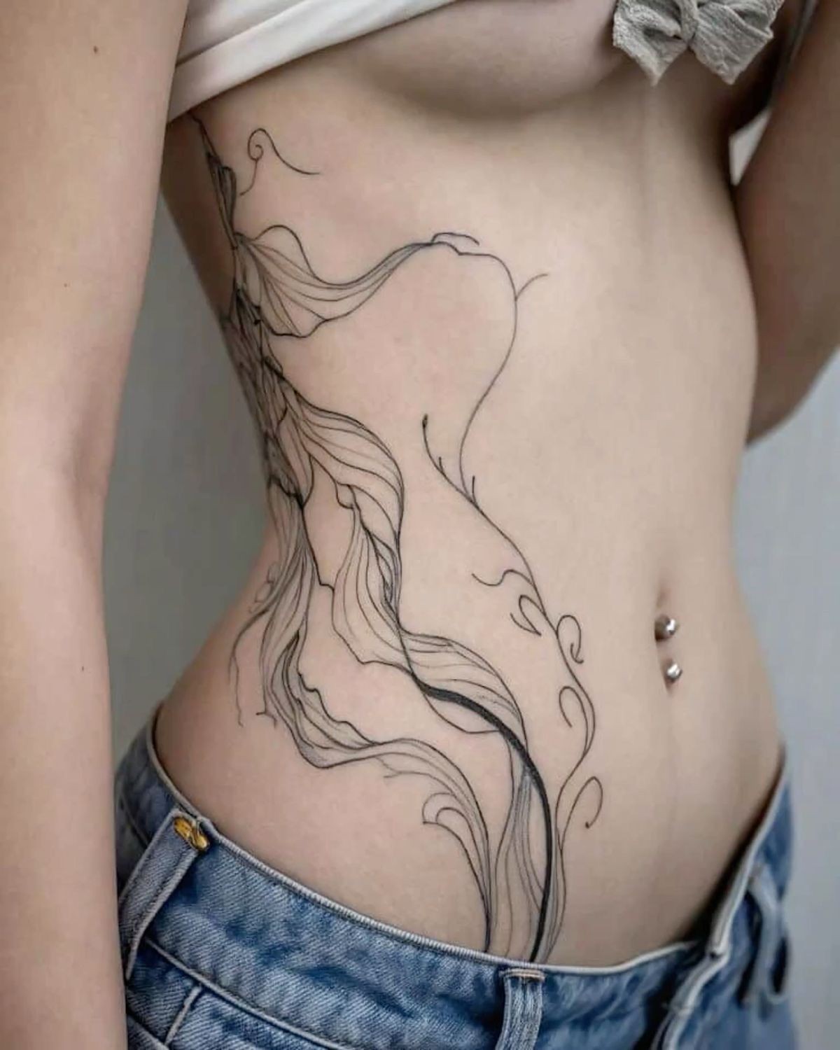 Mẫu hình xăm sườn eo