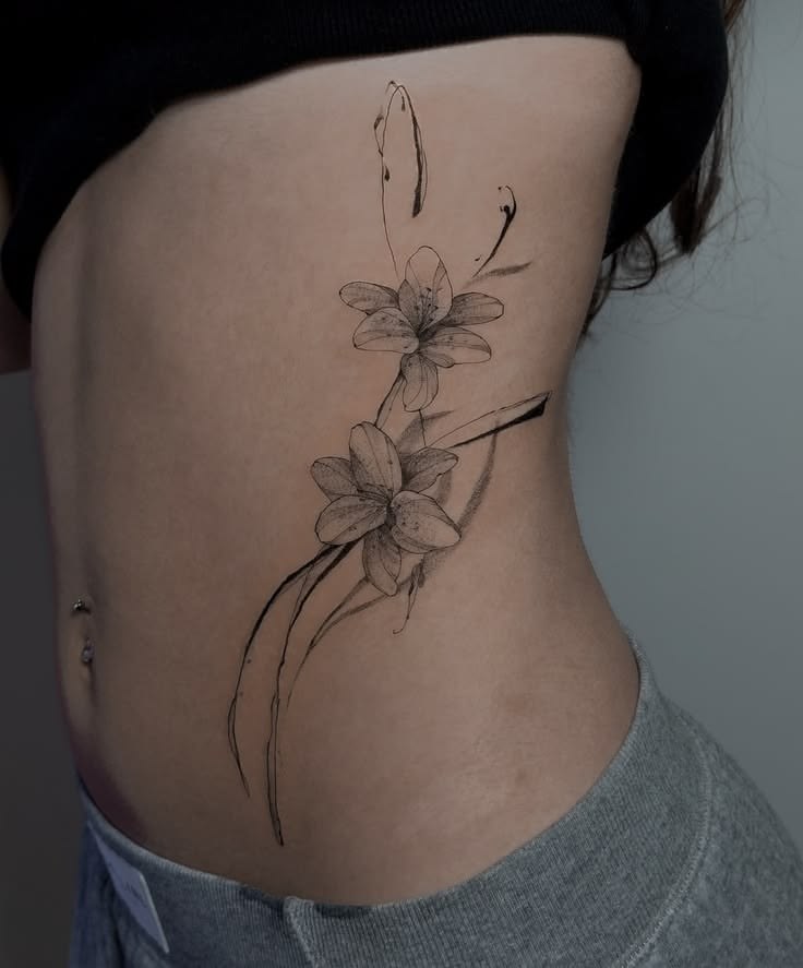 Mẫu hình xăm sườn eo