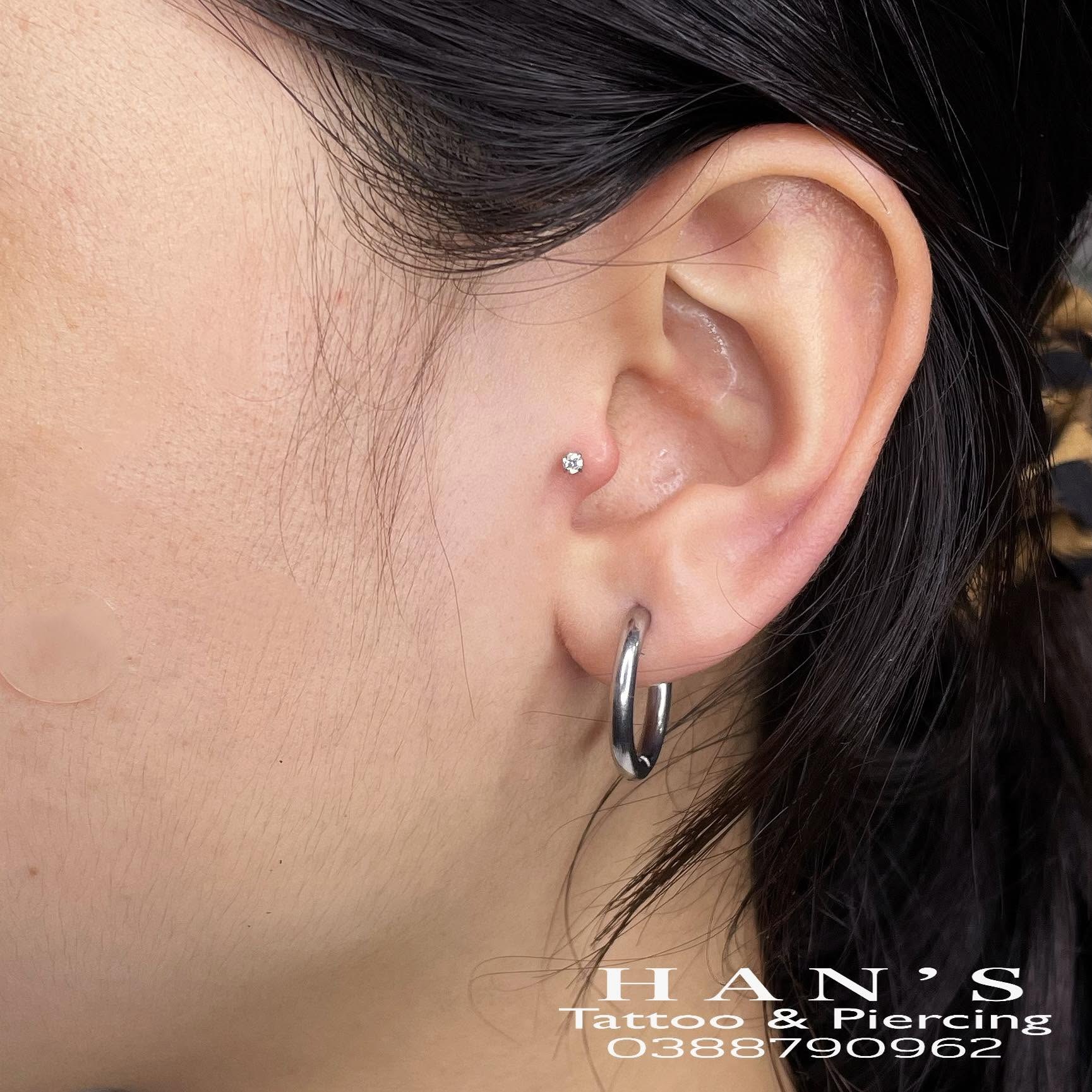 Xỏ khuyên sụn tai (Tragus) tại HAN's